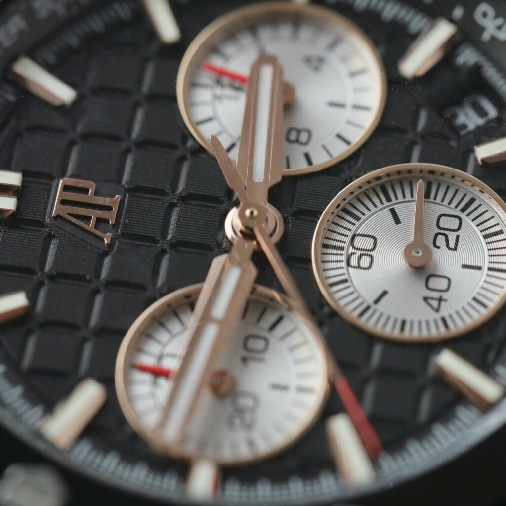 Đồng hồ Audemars Piguet Royal Oak Offshore 26420RO Replica 11 dây cao su 43mm (2)