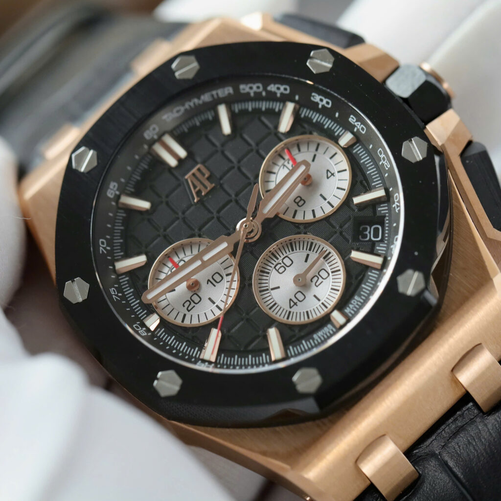 Đồng hồ Audemars Piguet Royal Oak Offshore 26420RO Replica 11 dây cao su 43mm (2)