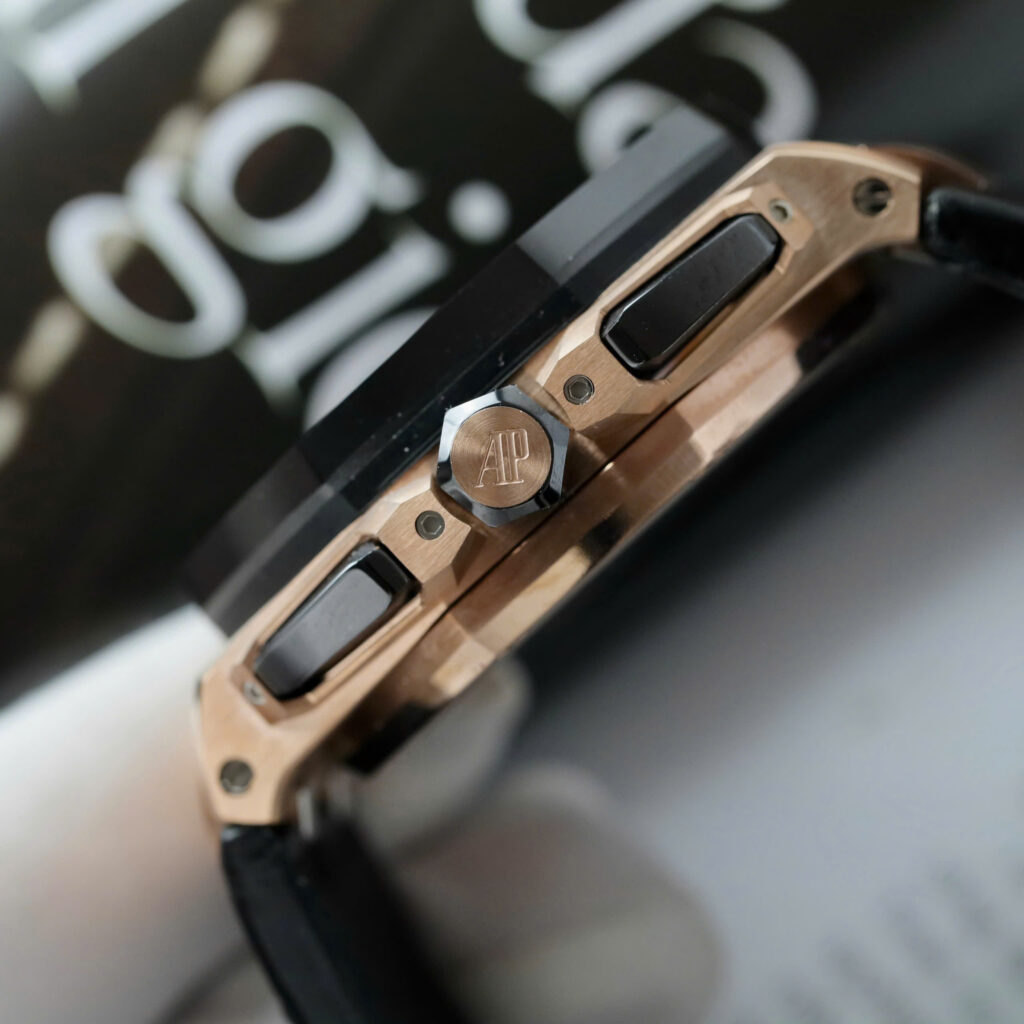 Đồng hồ Audemars Piguet Royal Oak Offshore 26420RO Replica 11 dây cao su 43mm (2)