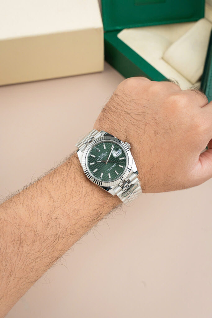 Đồng hồ Rolex DateJust 126334 Rep 11 mặt số nếp gấp màu xanh lá cây Clean 41mm (2)