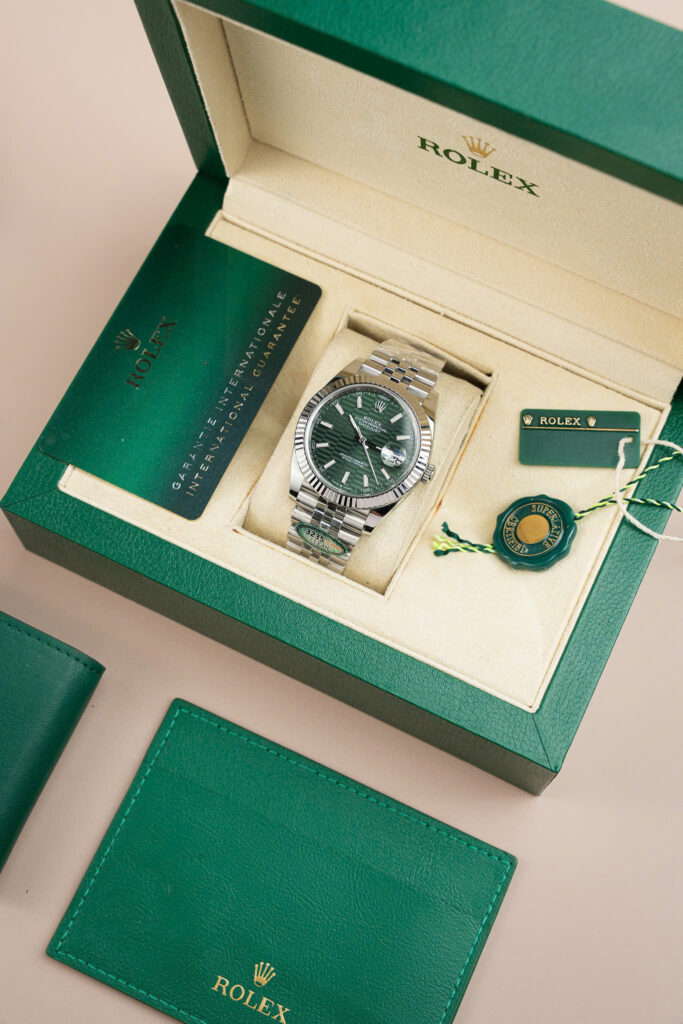 Đồng hồ Rolex DateJust 126334 Rep 11 mặt số nếp gấp màu xanh lá cây Clean 41mm (2)