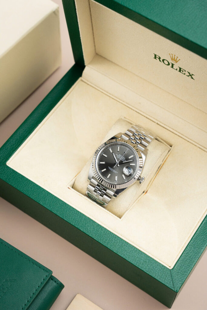 Đồng hồ Rolex DateJust Chế Tác nam mặt xám cọc số dạ quang Clean 41mm (2)