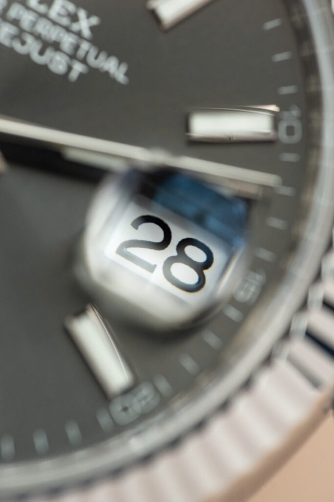 Đồng hồ Rolex DateJust Chế Tác nam mặt xám cọc số dạ quang Clean 41mm (2)