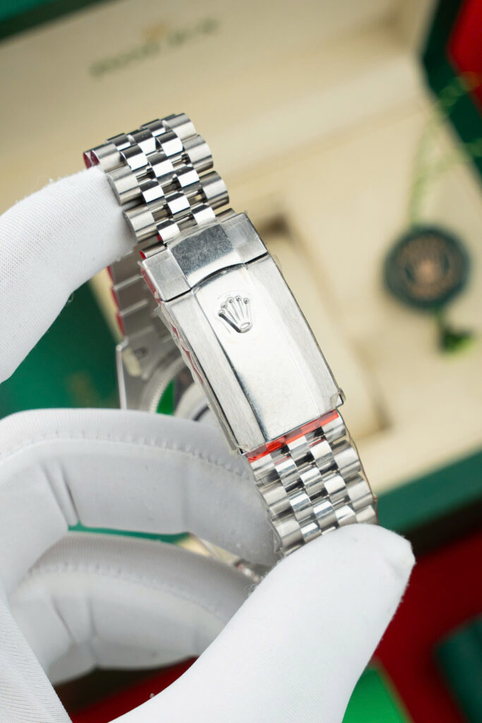 Đồng hồ Rolex DateJust Replica 11 nam mặt xanh blue cọc số dạ quang Clean 41mm (16)