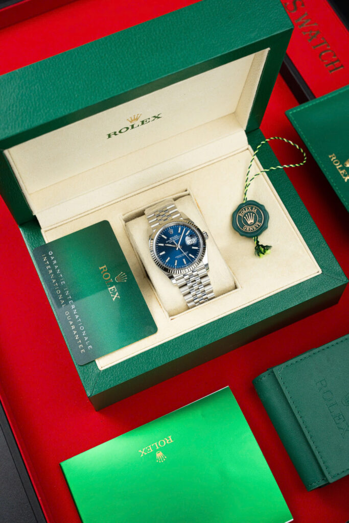 Đồng hồ Rolex DateJust Replica 11 nam mặt xanh blue cọc số dạ quang Clean 41mm (16)