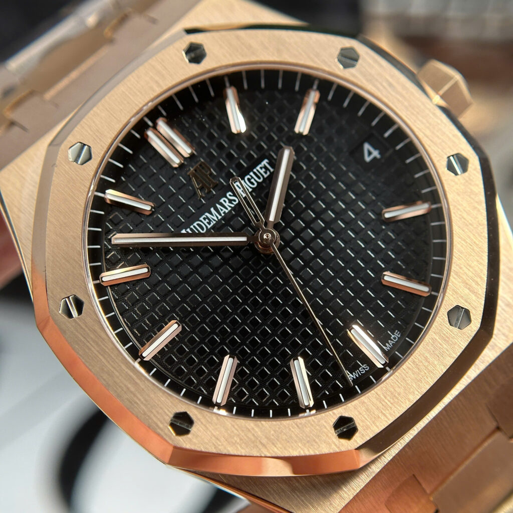 Đồng hồ nam Audemars Piguet Royal Oak 15500OR Rep 11 mặt đen dây kim loại APS 41mm (1)