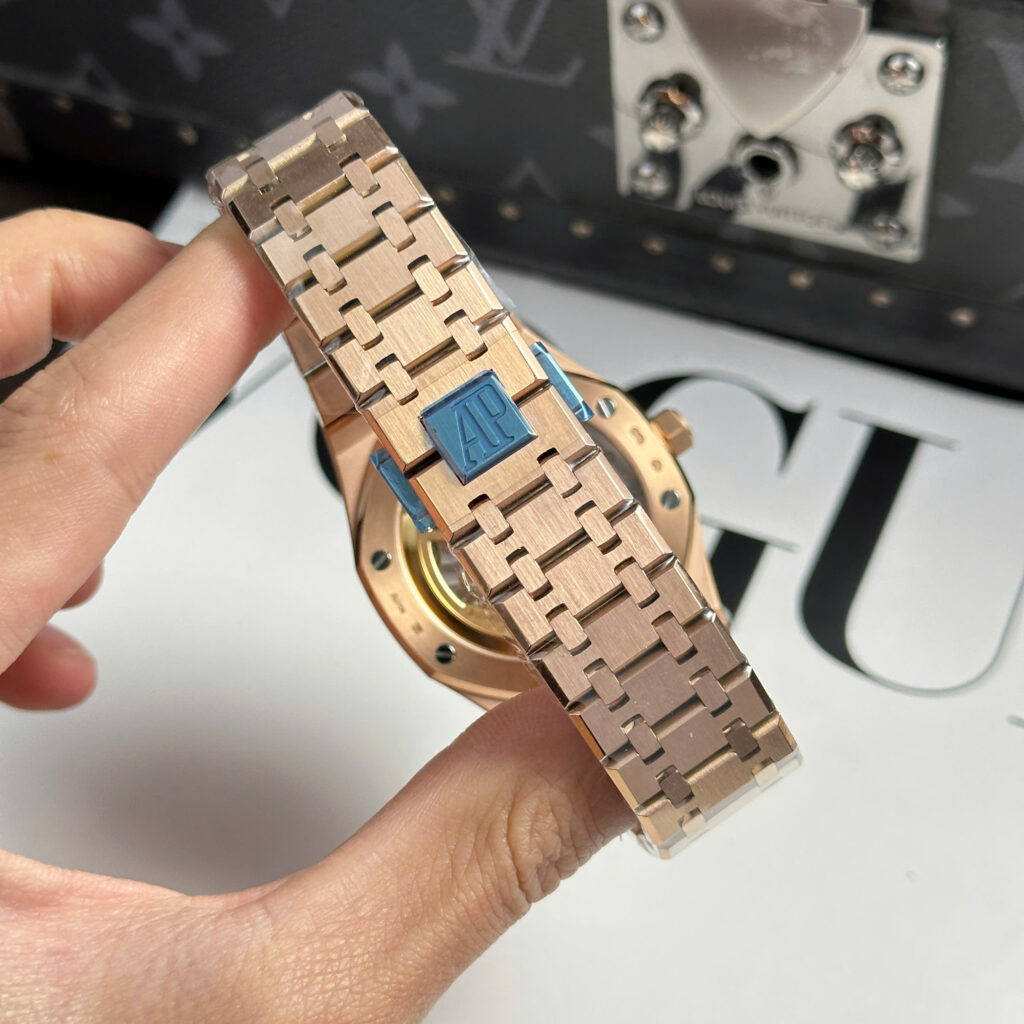 Đồng hồ nam Audemars Piguet Royal Oak 15500OR Rep 11 mặt đen dây kim loại APS 41mm (1)