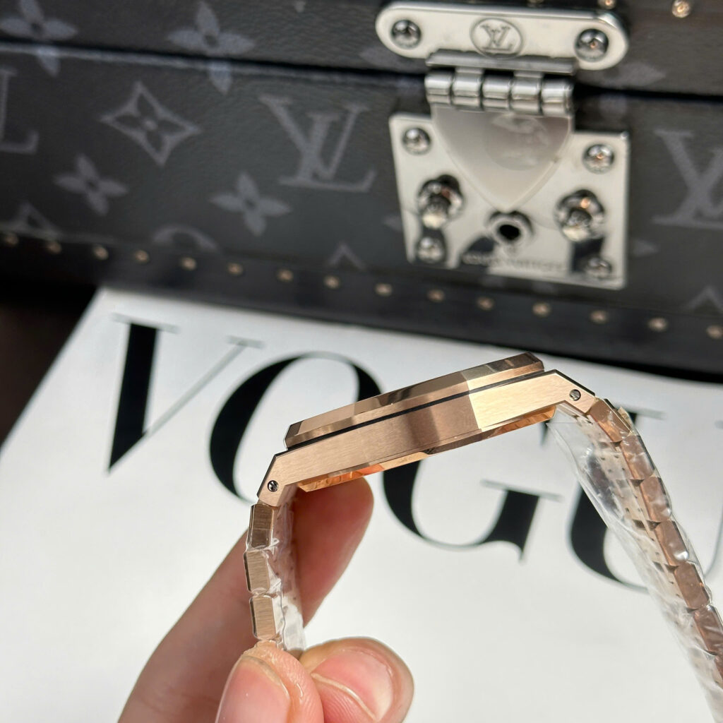 Đồng hồ nam Audemars Piguet Royal Oak 15500OR Rep 11 mặt đen dây kim loại APS 41mm (1)