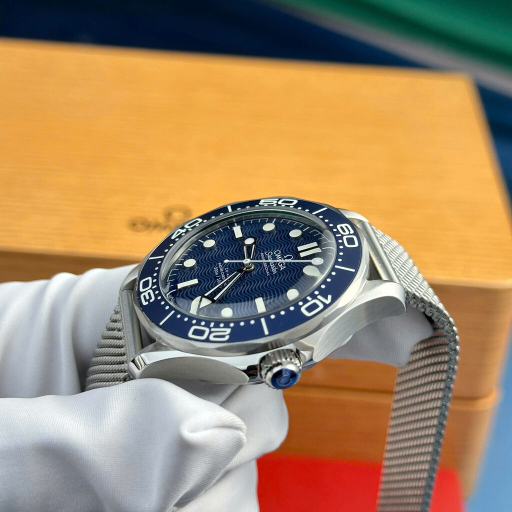 Đồng hồ nam Omega Seamaster Replica 11 mặt số xanh blue nhà máy VS 42mm (1)