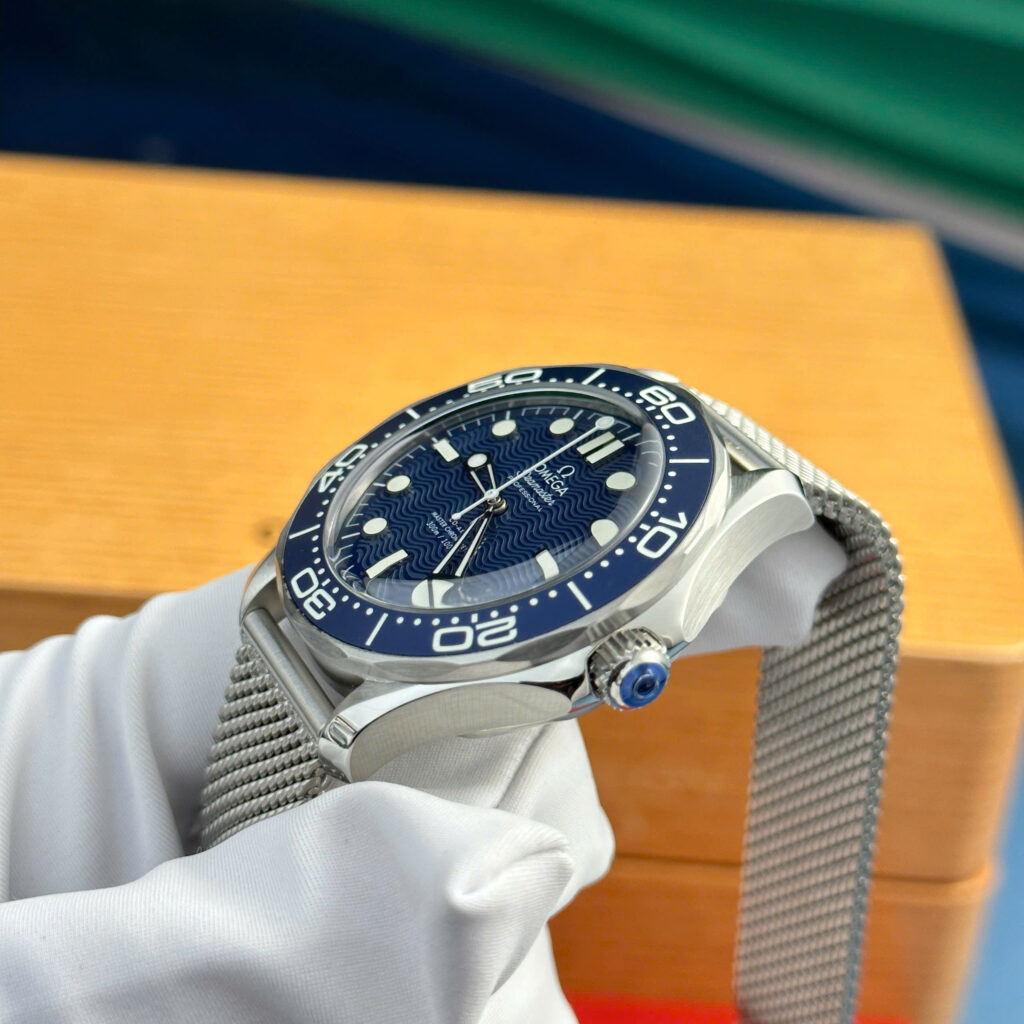 Đồng hồ nam Omega Seamaster Replica 11 mặt số xanh blue nhà máy VS 42mm (1)