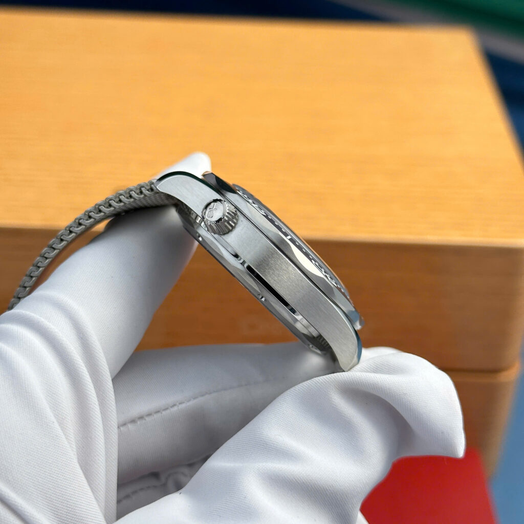 Đồng hồ nam Omega Seamaster Replica 11 mặt số xanh blue nhà máy VS 42mm (1)