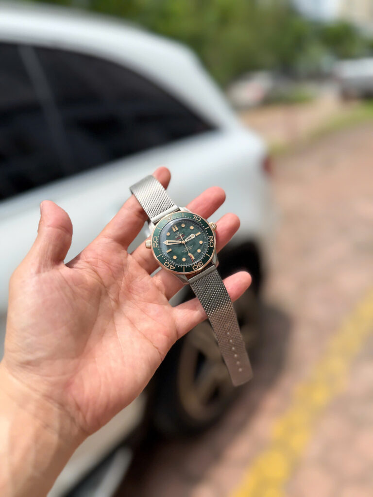 Đồng hồ Omega Seamaster Driver 300 Replica 11 mặt xanh green full set VSF 42mm (2)