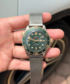 Đồng hồ Omega Seamaster Driver 300 Replica 11 mặt xanh green full set VSF 42mm (2)