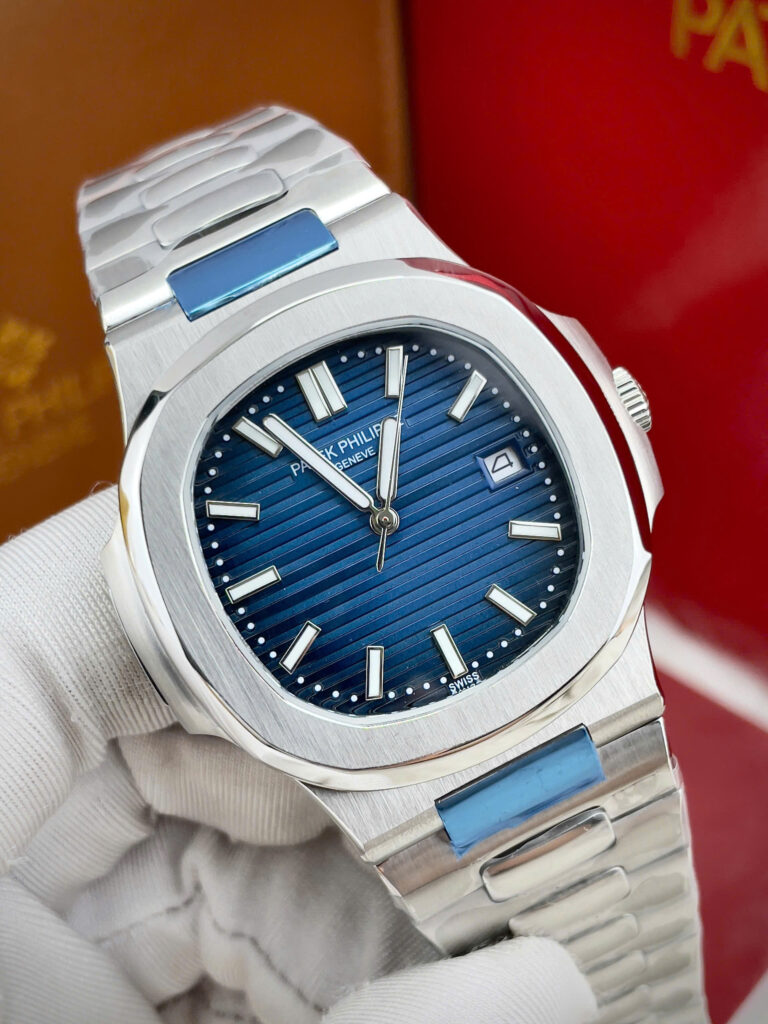 Đồng hồ Patek Philippe Nautilus 5711 nam dây kim loại xanh blue fake 11 40mm
