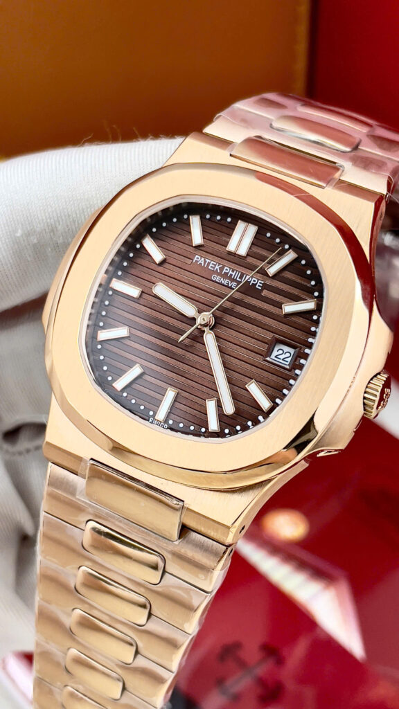 Đồng hồ Patek Philippe Nautilus 5711 nam king gold fake cao cấp 40mm