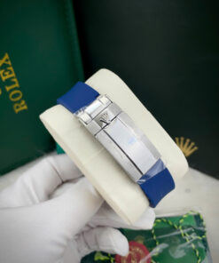 Đồng hồ Rolex Submariner nam niềng đá dây cao su xanh blue Fake cao cấp 40mmĐồng hồ Rolex Submariner nam niềng đá dây cao su xanh blue Fake cao cấp 40mm