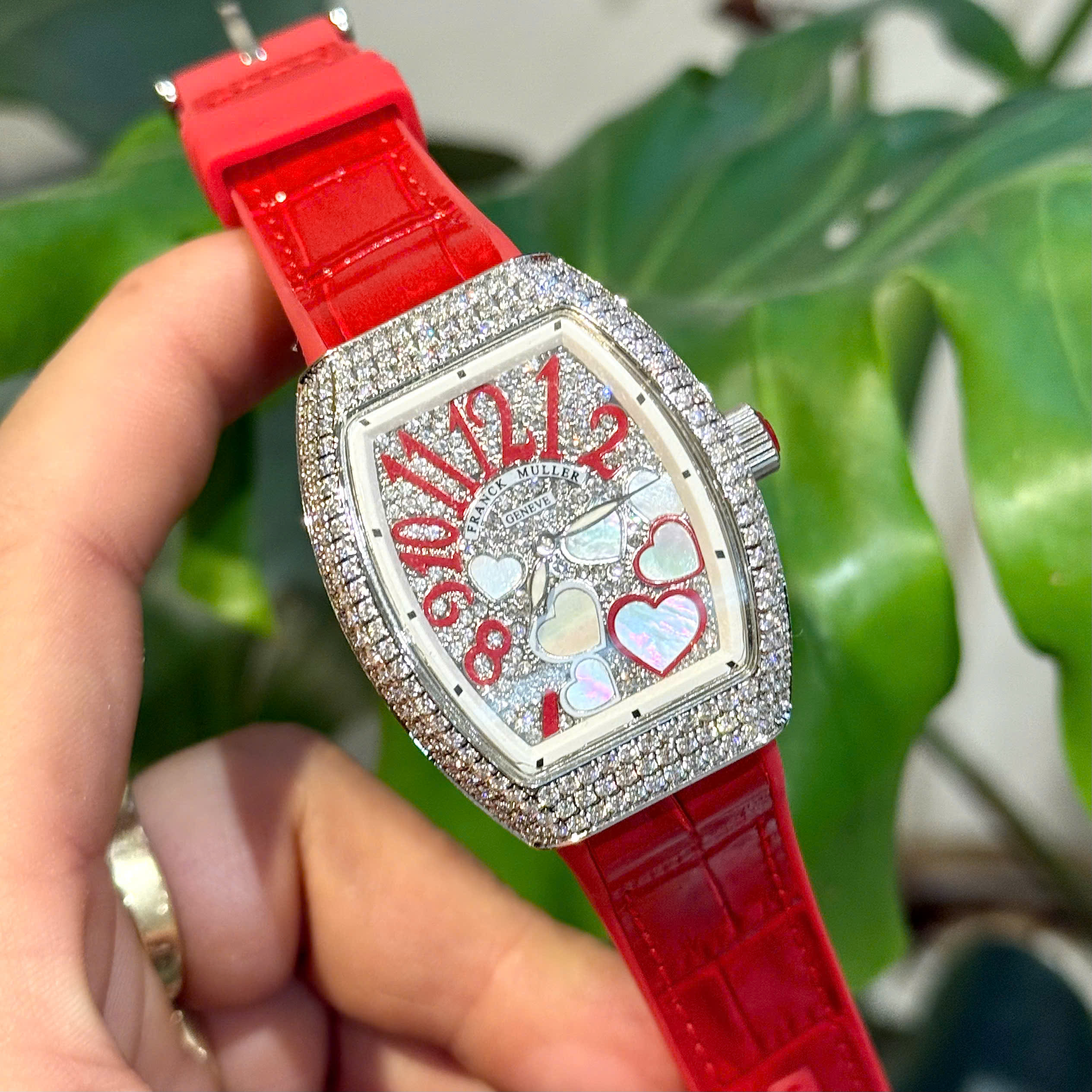 Đồng hồ Franck Muller V32 nữ full đá mặt trái tim fake 11 36mm (2) Đồng hồ Franck Muller V32 nữ full đá mặt trái tim fake 11 36mm