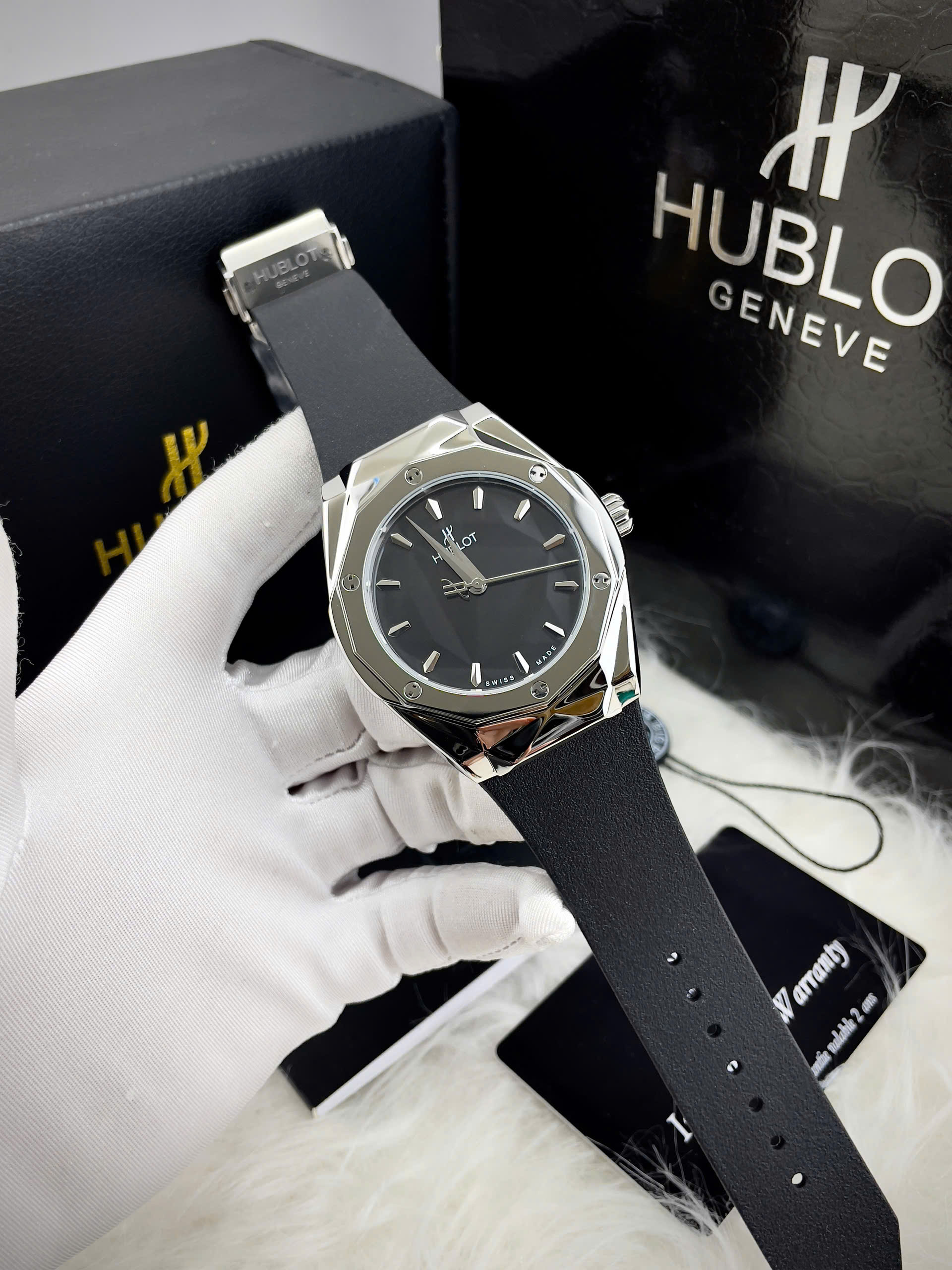 Đồng hồ Hublot Classic Fusion Orlinski dây cao su máy cơ nhật fake 11 nam 44mm (6) Đồng hồ Hublot Classic Fusion Orlinski dây cao su máy cơ nhật fake 11 nam 44mm