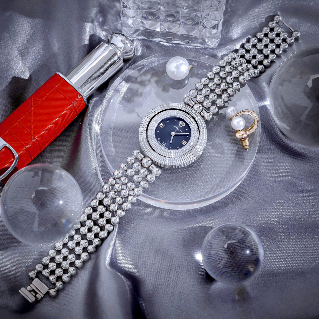 Đồng hồ Versace Eon Pour Femmes nữ dây kim loại mặt xanh blue like auth 34mm (6) Đồng hồ Versace Eon Pour Femmes nữ dây kim loại mặt xanh blue like auth 34mm