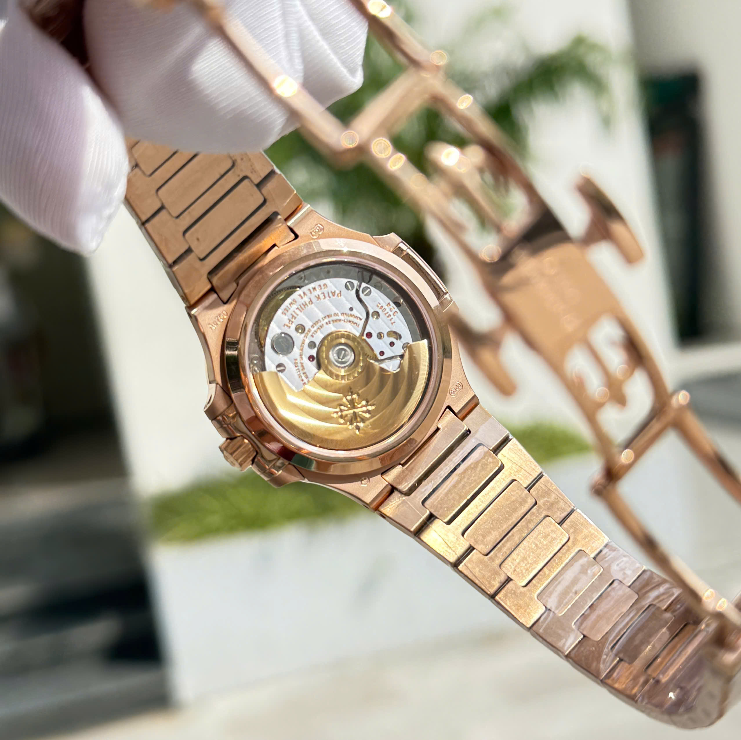 Đồng Hồ Patek Philippe Fake cao cấp Nautilus 7118 mặt số vàng nhà máy GR.jpg (7)