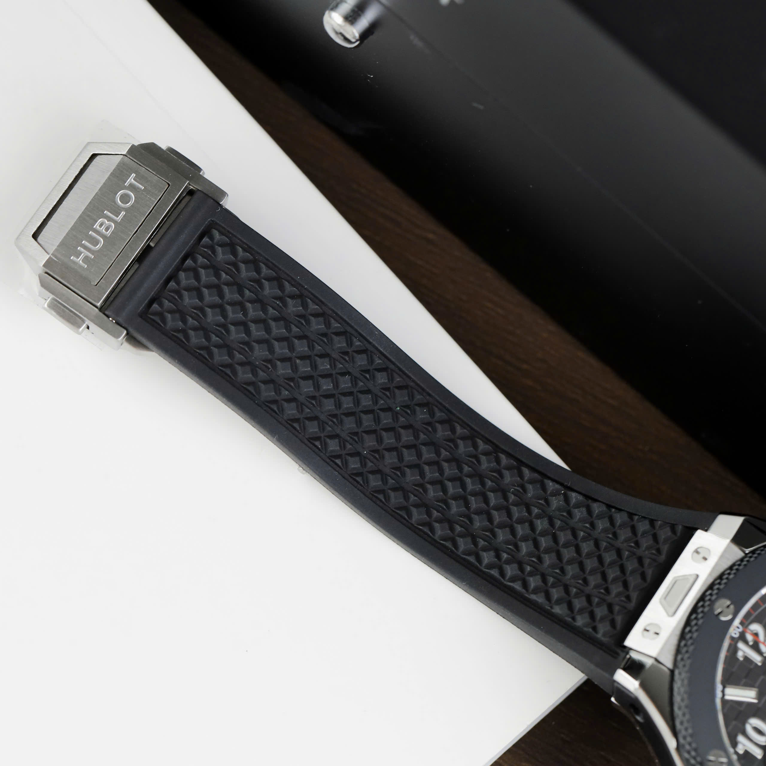 Đồng hồ Hublot Big Bang 20th Anniversary Titanium Ceramic Rep 11 cao cấp nhà máy BBA 43mm (2) Đồng hồ Hublot Big Bang 20th Anniversary Titanium Ceramic Rep 11 cao cấp nhà máy BBA 43mm (2)