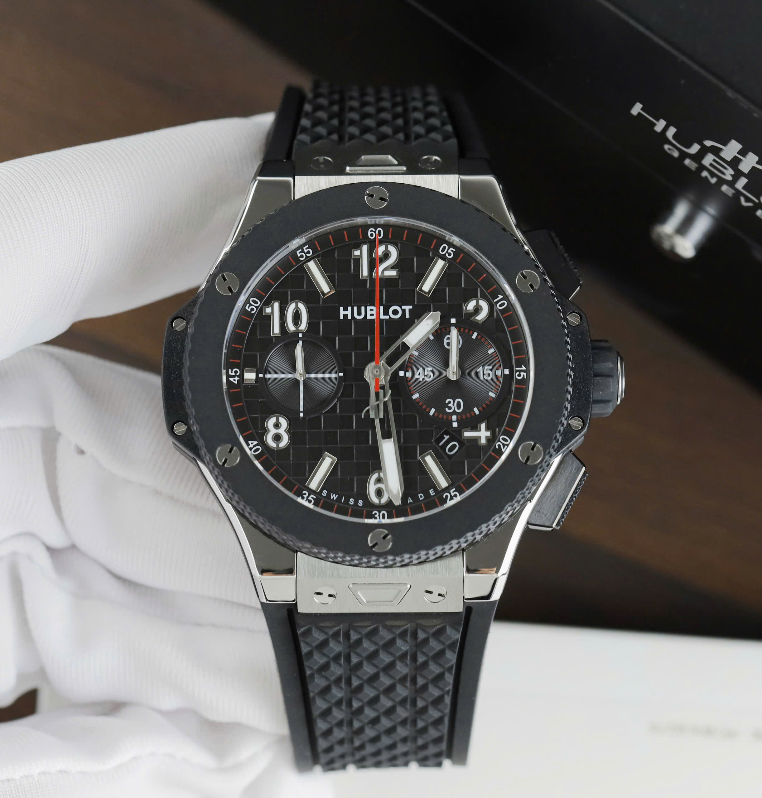 Đồng hồ Hublot Big Bang 20th Anniversary Titanium Ceramic Rep 11 cao cấp nhà máy BBA 43mm (9) Đồng hồ Hublot Big Bang 20th Anniversary Titanium Ceramic Rep 11 cao cấp nhà máy BBA 43mm (2)