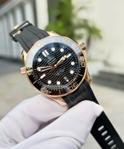 Đồng hồ Omega Rep 11 Seamaster Diver 300M Sedna™ dây cao su xưởng VS 42mm (5)
