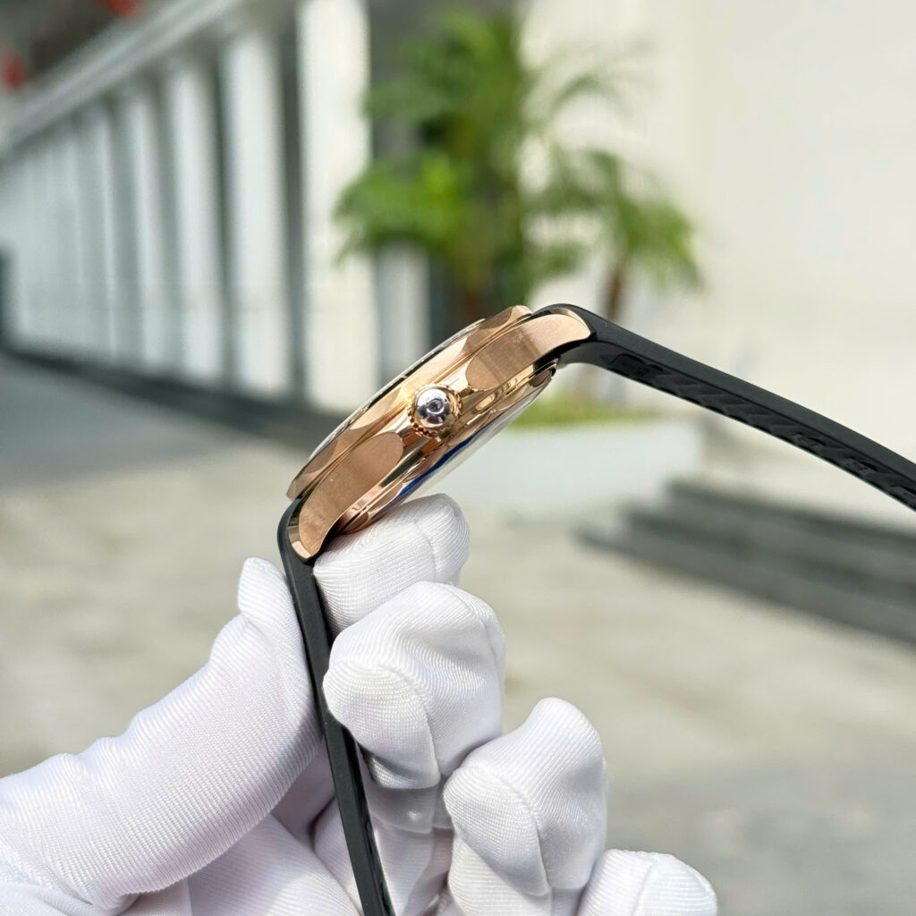 Đồng hồ Omega Rep 11 Seamaster Diver 300M Sedna™ dây cao su xưởng VS 42mm (5)