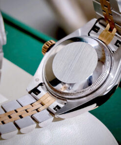 Đồng hồ Rolex Datejust nữ demi mặt chocolate đính đá fake cao cấp 28mm