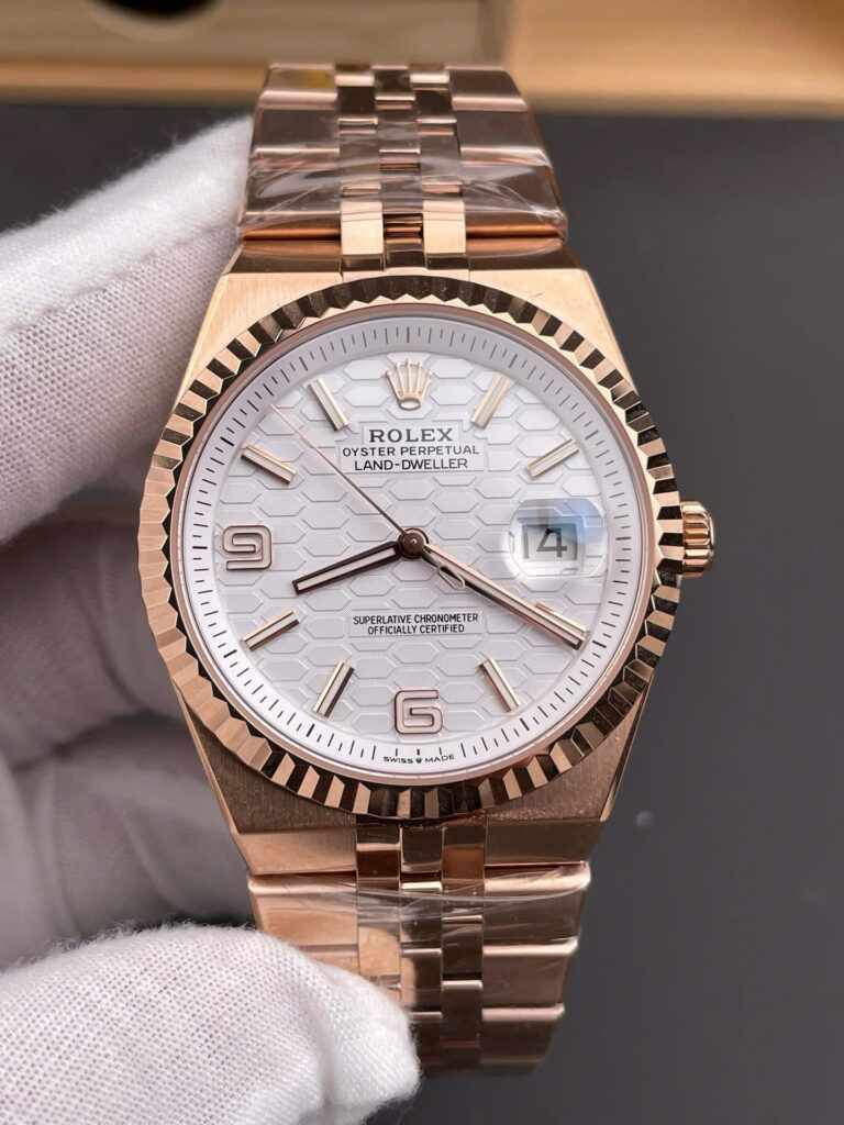 Đồng hồ Rolex Land - Dweller replica 11 cao cấp rose gold cọc số dạ quang 40mm
