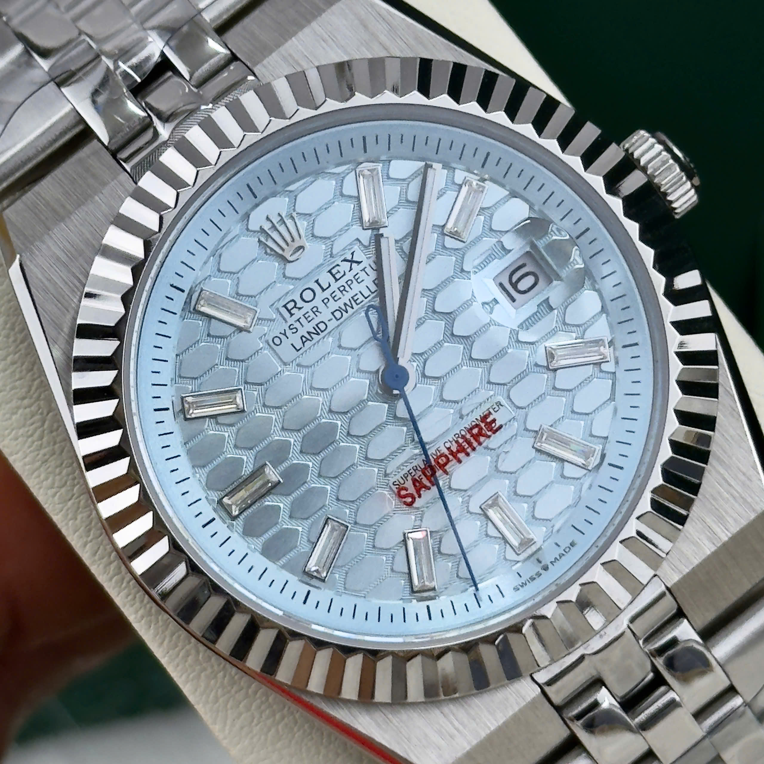 Đồng hồ Rolex Land – Dweller nam xanh blue máy cơ nhật giá rẻ fake cao cấp 41mm (10) Đồng hồ Rolex Land – Dweller nam xanh blue máy cơ nhật giá rẻ fake cao cấp 41mm