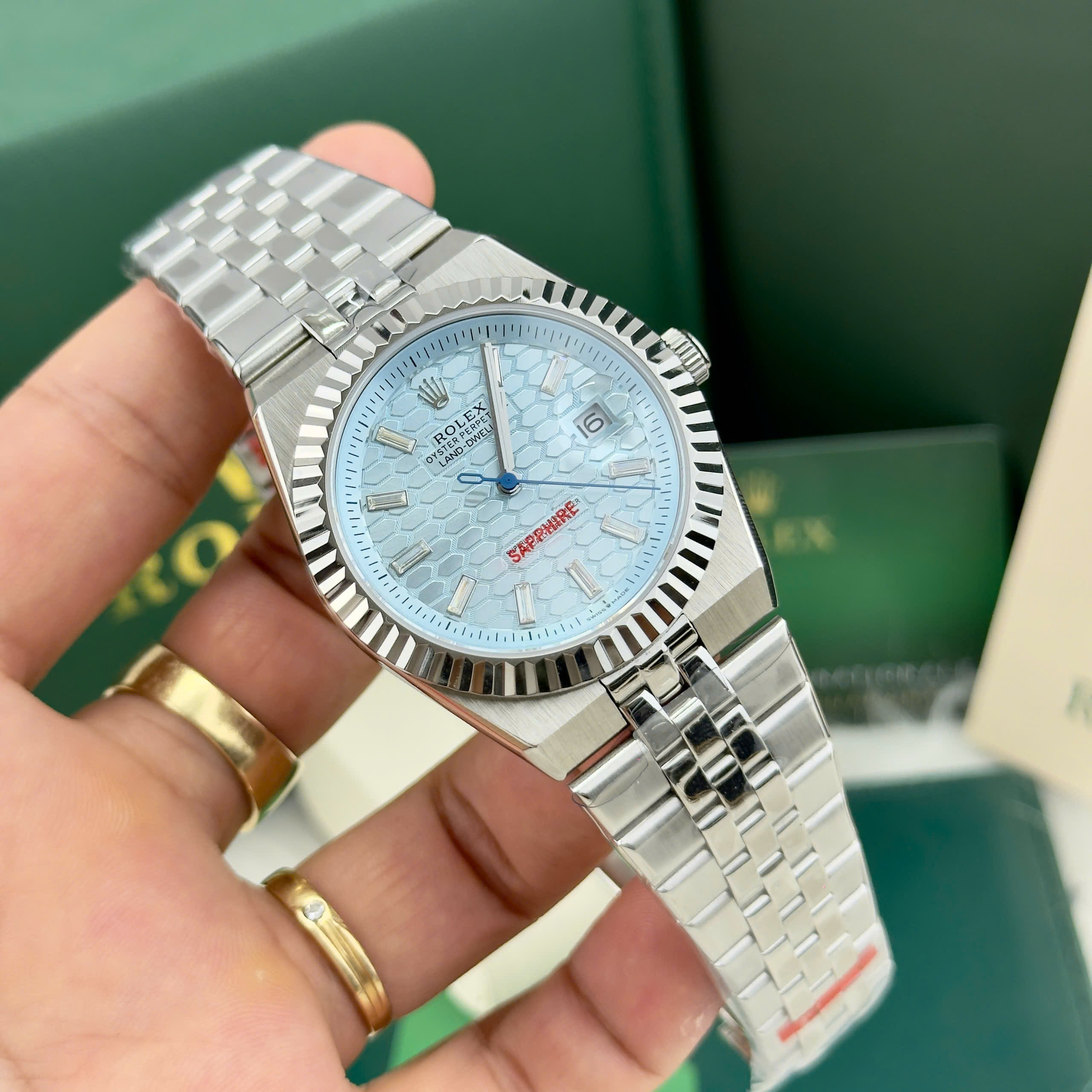Đồng hồ Rolex Land – Dweller nam xanh blue máy cơ nhật giá rẻ fake cao cấp 41mm (2) Đồng hồ Rolex Land – Dweller nam xanh blue máy cơ nhật giá rẻ fake cao cấp 41mm