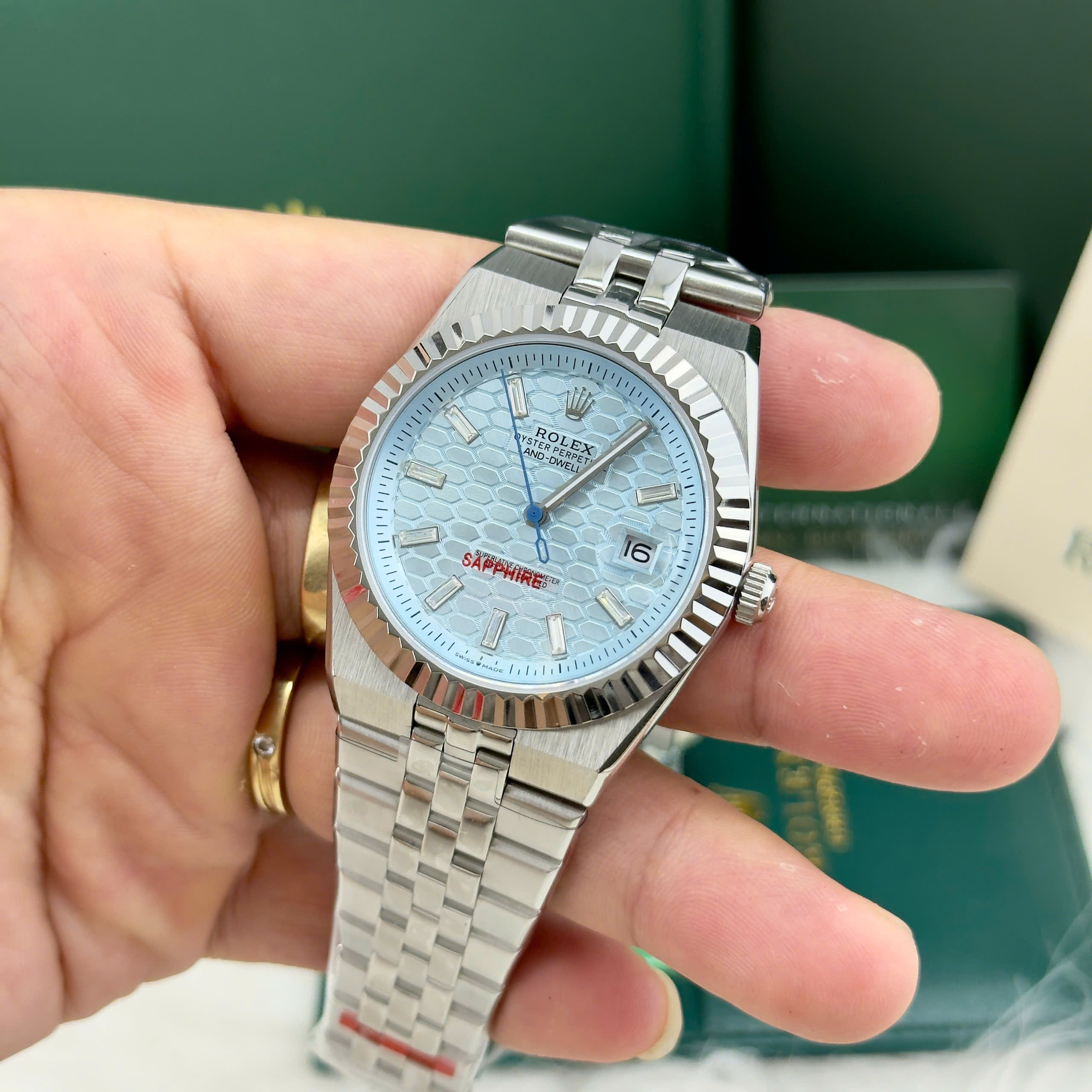 Đồng hồ Rolex Land – Dweller nam xanh blue máy cơ nhật giá rẻ fake cao cấp 41mm (9) Đồng hồ Rolex Land – Dweller nam xanh blue máy cơ nhật giá rẻ fake cao cấp 41mm