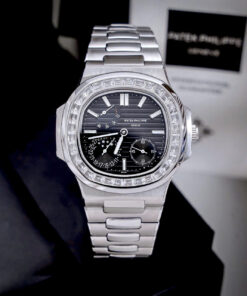 Đồng Hồ Patek Philippe Fake Cao Cấp Nautilus 5724 Mặt Số Đen Máy Cơ Nhật 40mm (2)