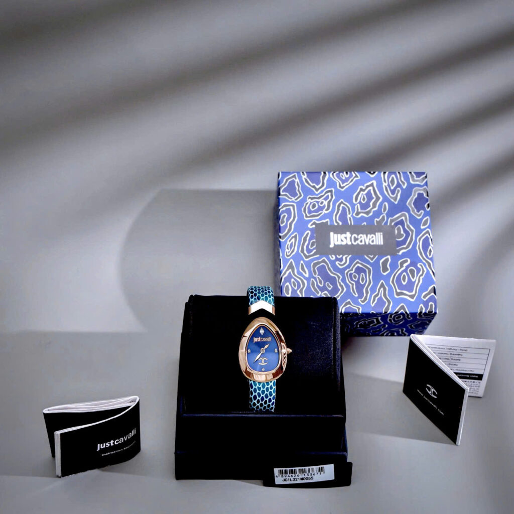 Đồng hồ Just Cavalli nữ Embellished Dial & Leather dây da xanh like auth 30mm