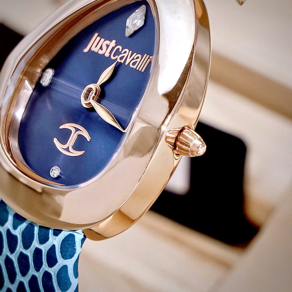  Đồng hồ Just Cavalli nữ Embellished Dial & Leather dây da xanh like auth 30mm