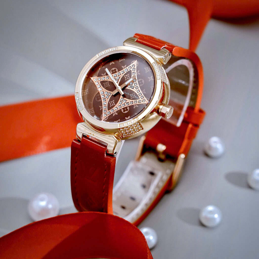 Đồng hồ Louis Vuitton Tambour nữ dây da đỏ máy Pin giá rẻ like auth 34mm