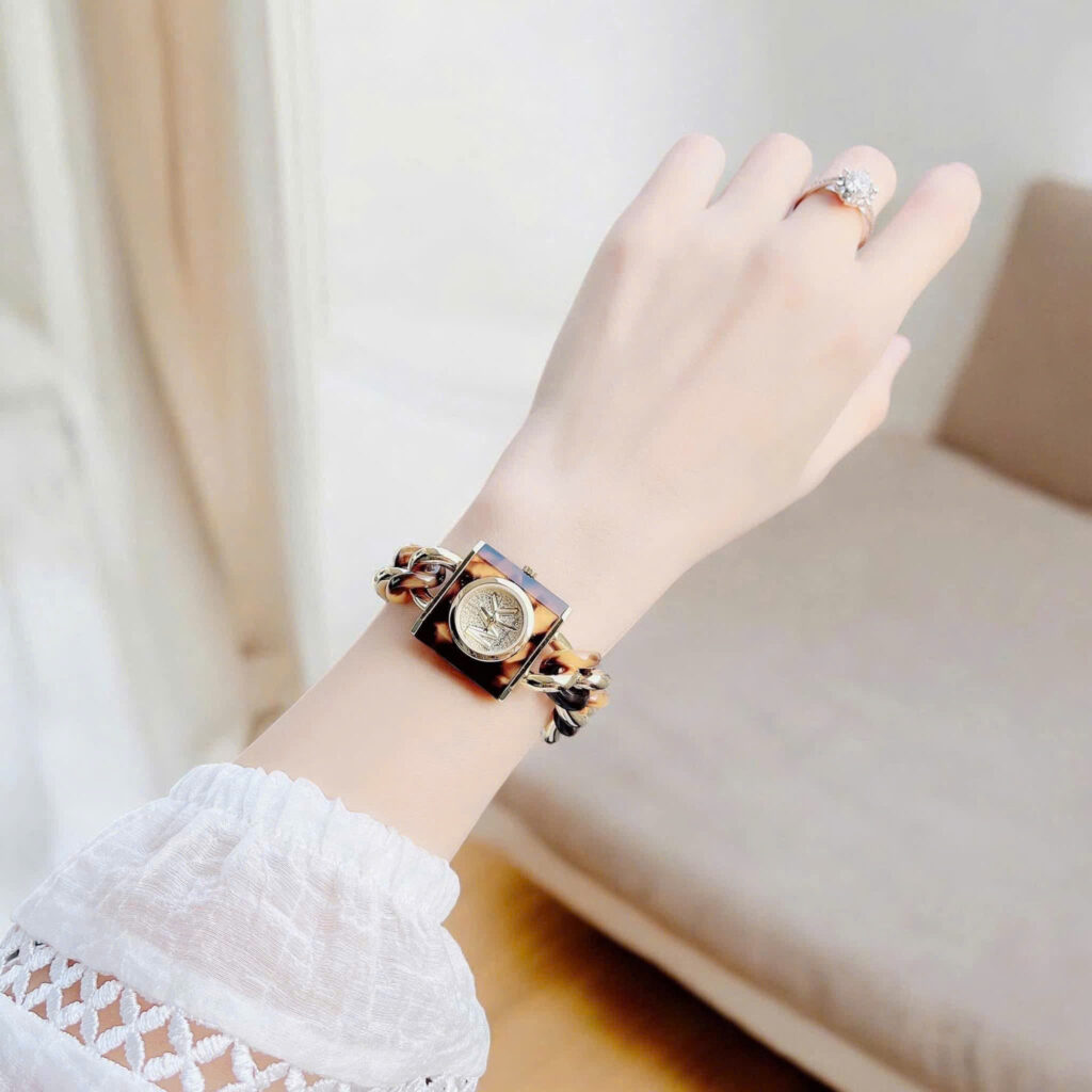 Đồng hồ Michael Kors Mk4808 Chain Lock nữ mặt đính đá like auth 24mm