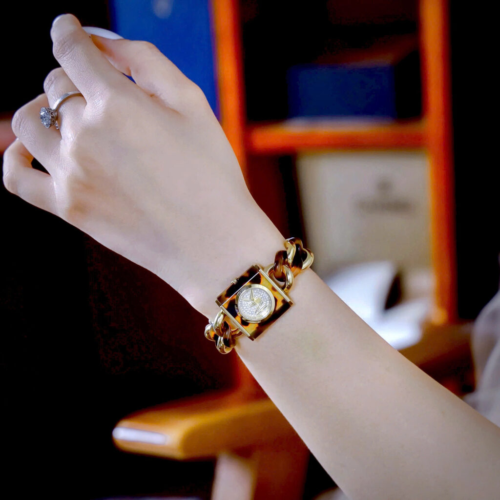 Đồng hồ Michael Kors Mk4808 Chain Lock nữ mặt đính đá like auth 24mm