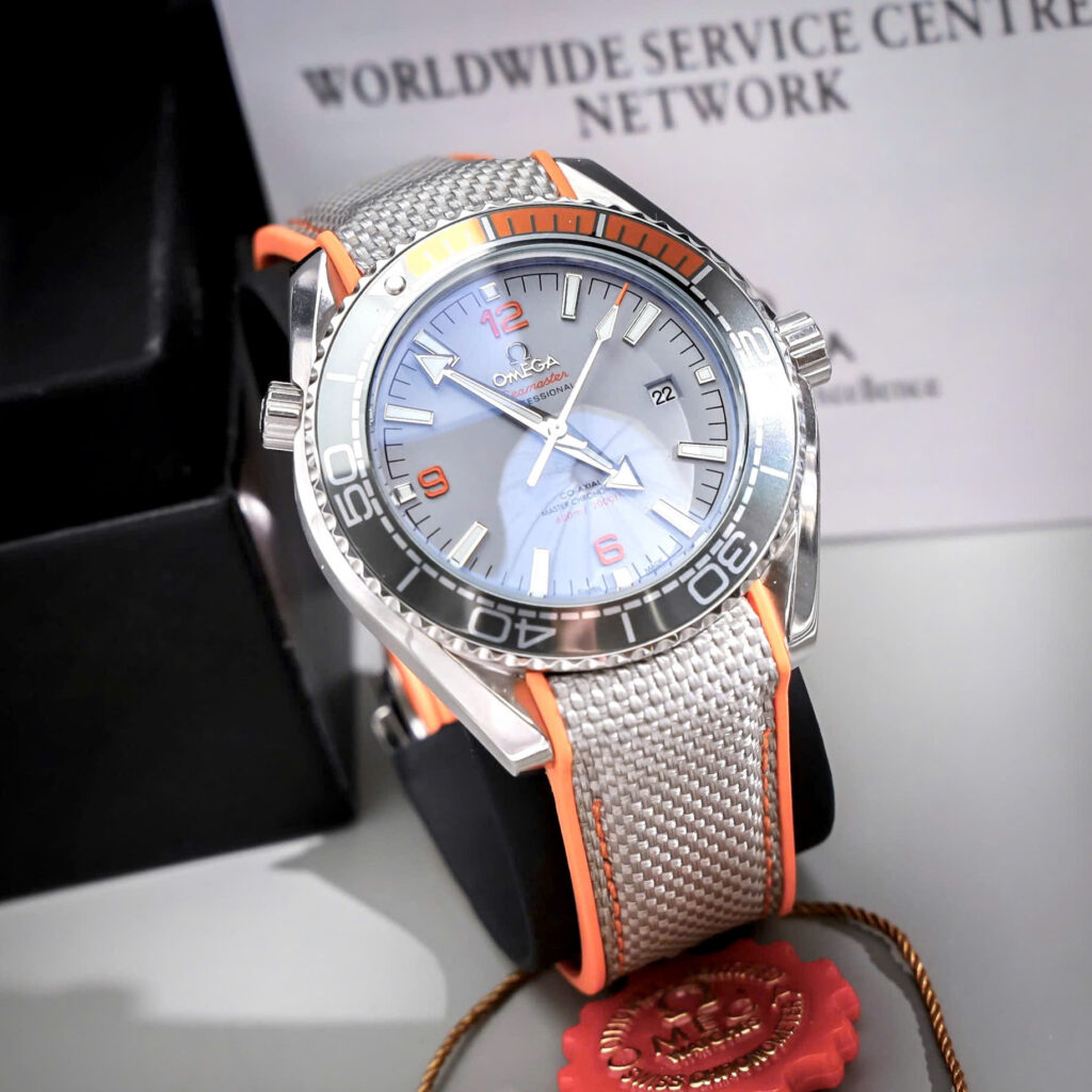 Đồng hồ Omega Seamaster Planet Ocean 600M nam dây dù cam fake cao cấp 42mm (1)