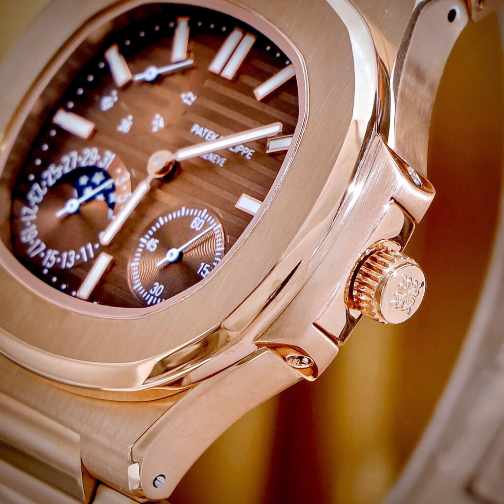 Đồng hồ Patek Philippe Fake cao cấp Nautilus 5712 mặt số chocolate máy cơ nhật 40mm