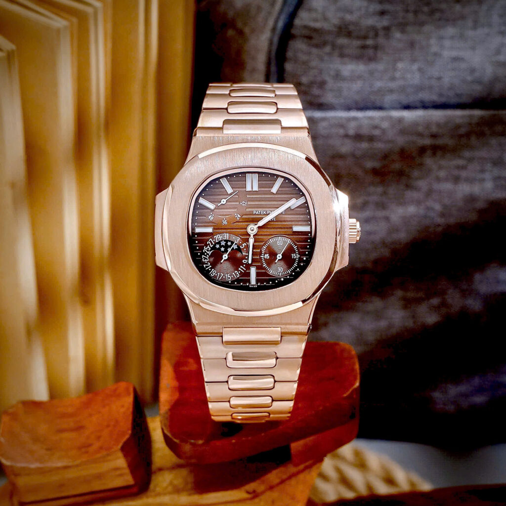 Đồng hồ Patek Philippe Fake cao cấp Nautilus 5712 mặt số chocolate máy cơ nhật 40mm