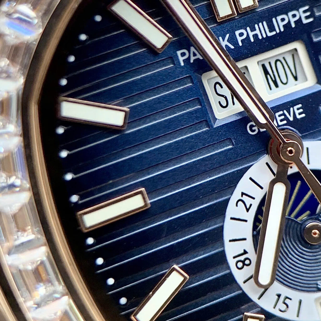 Đồng hồ Patek philipe Nautilus 5726 đính đá baguette máy cơ nhật giá rẻ 40mm