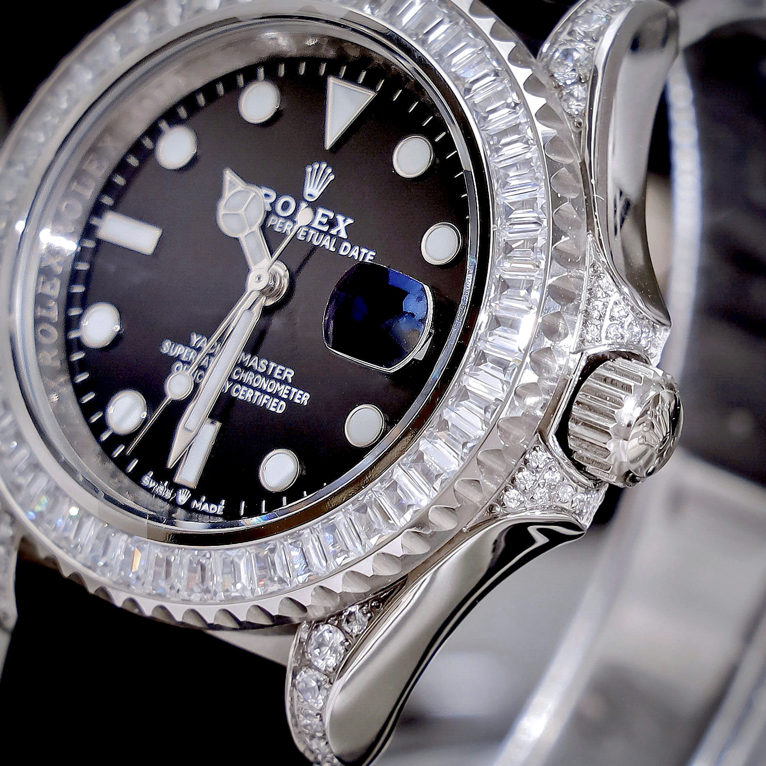 Đồng hồ Rolex nam Submariner đính full đá máy cơ nhật giá rẻ fake cao cấp 40mm (7) Đồng hồ Rolex nam Submariner đính full đá máy cơ nhật giá rẻ fake cao cấp 40mm