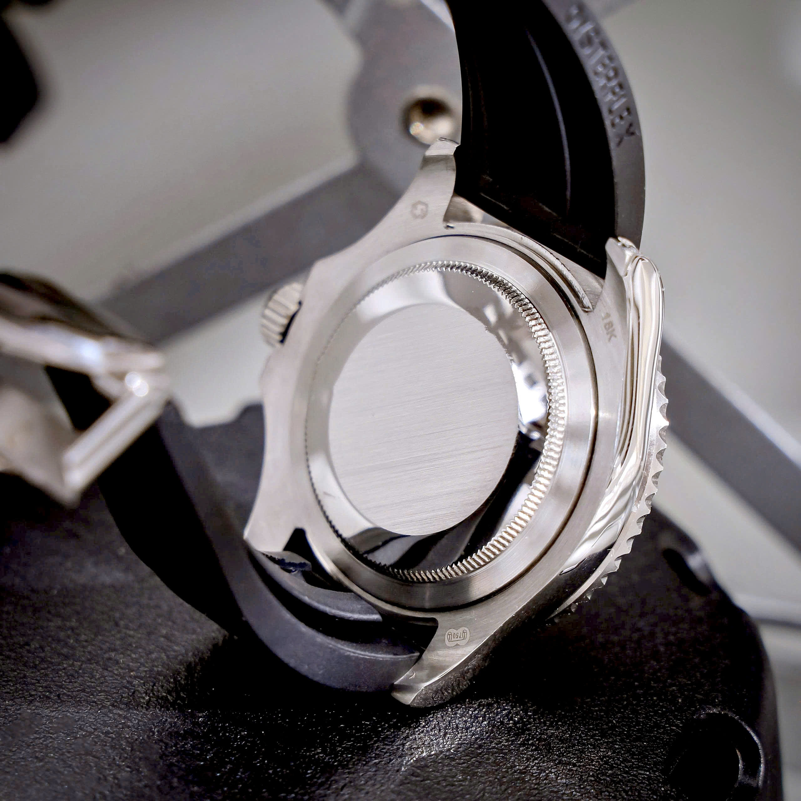 Đồng hồ Rolex nam Submariner đính full đá máy cơ nhật giá rẻ fake cao cấp 40mm (8) Đồng hồ Rolex nam Submariner đính full đá máy cơ nhật giá rẻ fake cao cấp 40mm