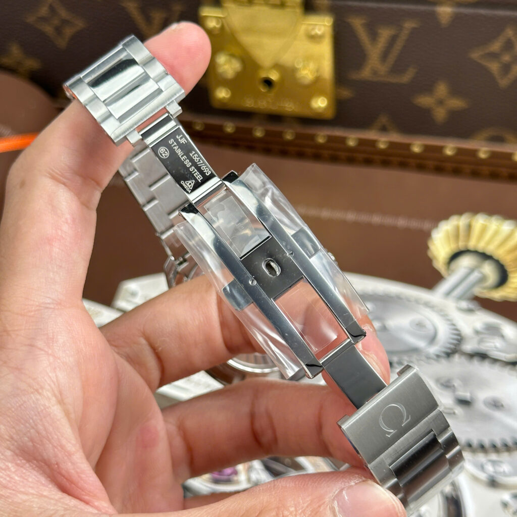 Đồng hồ Omega Seamaster Aqua Terra 150M Rep 11 mặt xanh lá cây máy cơ Thụy Sỹ xưởng VS 41mm (2)