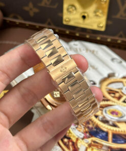 Đồng hồ Patek Philippe Nautilus 5711 Rep 11 mặt nâu mạ vàng hồng xưởng BBF 40mm (2)