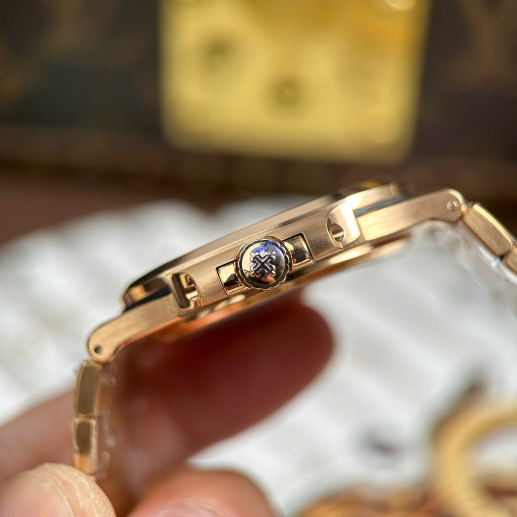 Đồng hồ Patek Philippe Nautilus 5711 Rep 11 mặt nâu mạ vàng hồng xưởng BBF 40mm (2)