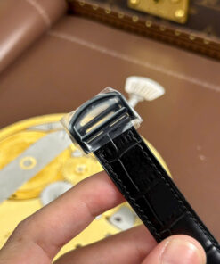 Đồng hồ Cartier Santos Replica 11 màu đen mặt lộ cơ dây da nhà máy MLF 39 (7)