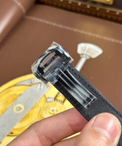 Đồng hồ Cartier Santos Replica 11 màu đen mặt lộ cơ dây da nhà máy MLF 39 (7)